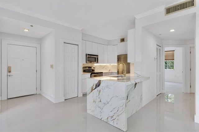 1803 N Flagler Dr 206, West Palm Beach