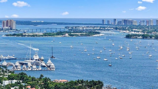 3 of 37 - 1803 N Flagler Dr 206, West Palm Beach, FL