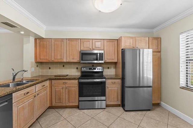 5 of 35 - 3118 Florida Blvd 101-b, Delray Beach, FL