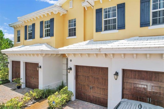 2 of 62 - 206 Mariner Ct 206, North Palm Beach, FL