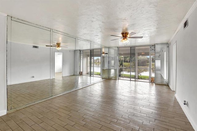 4 of 16 - 9400 N Hollybrook Lake Dr 105, Pembroke Pines, FL