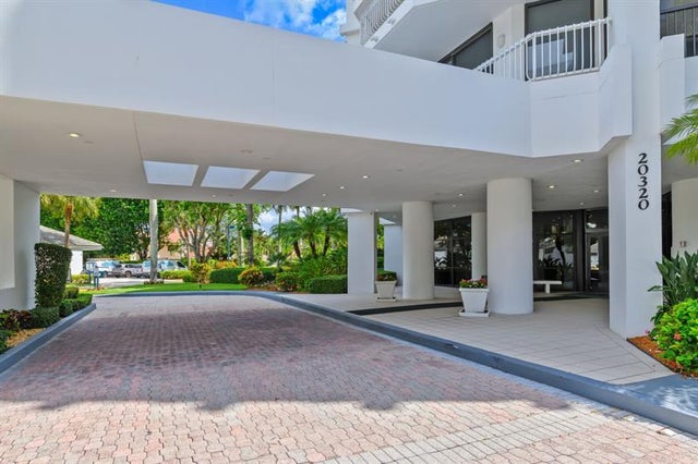 5 of 81 - 20320 Fairway Oaks Dr 372, Boca Raton, FL