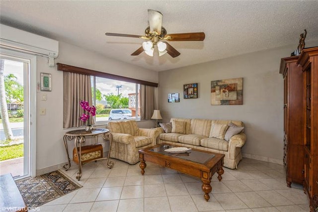 2 of 20 - 1050 Sw 11th St 4, Hallandale, FL