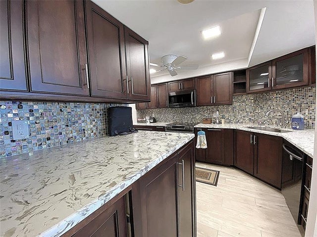 4 of 57 - 2400 Presidential Way 1104, West Palm Beach, FL
