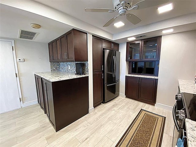 5 of 57 - 2400 Presidential Way 1104, West Palm Beach, FL