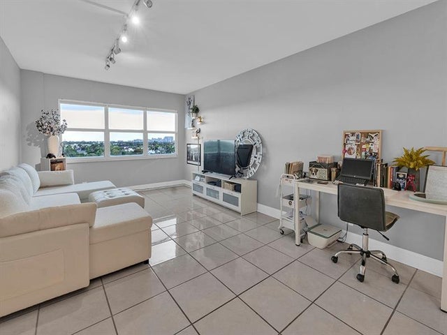 3 of 26 - 2555 Ne 11th St 708, Fort Lauderdale, FL