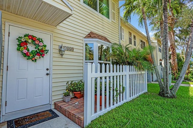 2 of 40 - 1869 Ne 15th Ave 1869, Fort Lauderdale, FL