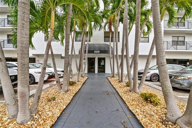4 of 51 - 2029 N Ocean Blvd 410, Fort Lauderdale, FL