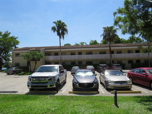 1 of 11 - 4491 Crystal Lake Dr 203b, Deerfield Beach, FL