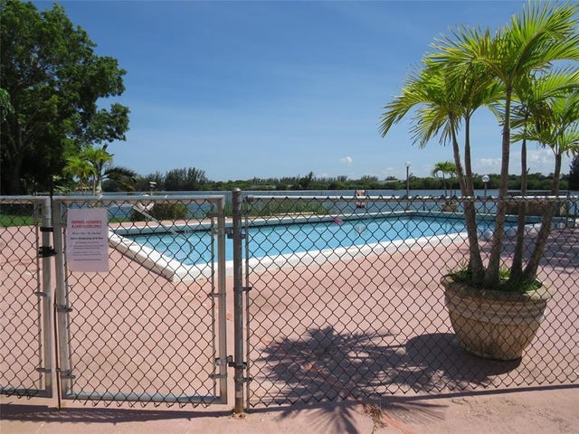 2 of 11 - 4491 Crystal Lake Dr 203b, Deerfield Beach, FL