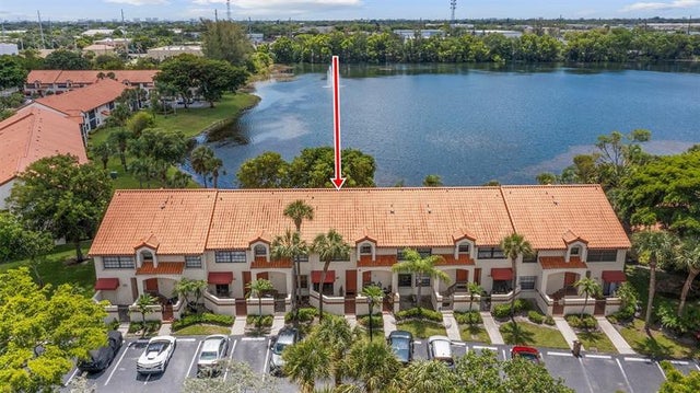 5 of 48 - 405 Liberty Ct 405, Deerfield Beach, FL
