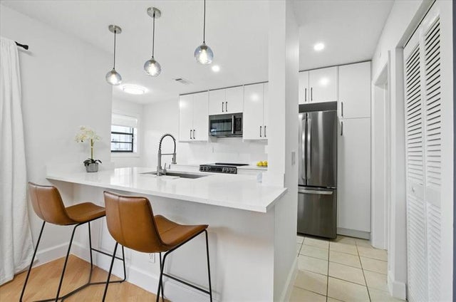 4 of 36 - 511 Nw 36th Ave, Deerfield Beach, FL