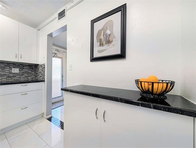 3 of 50 - 8021 N Sunrise Lakes Dr 203, Sunrise, FL