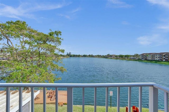 1 of 25 - 4130 Sw 61st Ave, Davie, FL