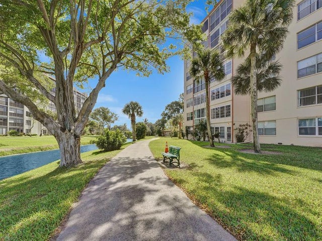 2 of 31 - 14527 Bonaire Blvd 701, Delray Beach, FL