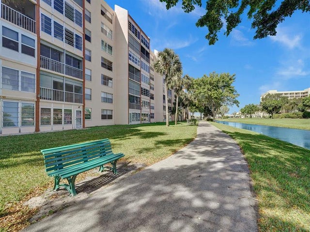 3 of 31 - 14527 Bonaire Blvd 701, Delray Beach, FL