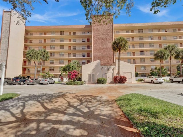 4 of 31 - 14527 Bonaire Blvd 701, Delray Beach, FL