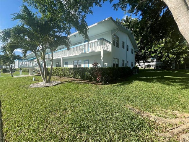 1 of 44 - 105 Oakridge I 105, Deerfield Beach, FL