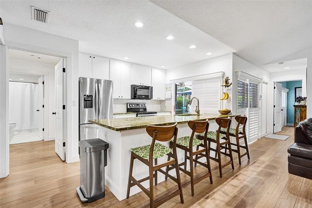 2 of 73 - 10002 Chapman Oak Ct 10002, Palm Beach Gardens, FL