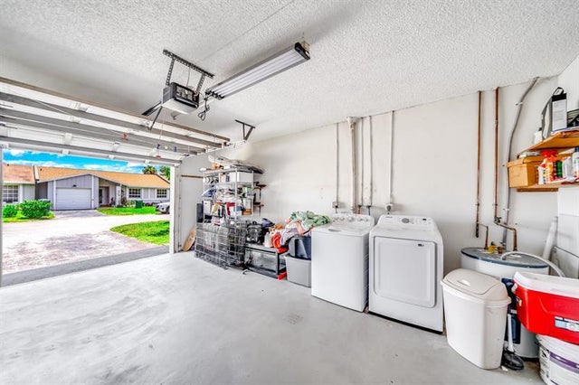 5 of 28 - 420 Lakewood Cir B, Pompano Beach, FL