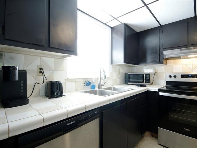 5 of 19 - 1920 N Congress Ave 105, West Palm Beach, FL