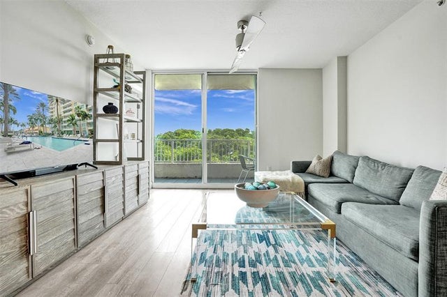 5 of 39 - 700 E Boynton Beach Blvd 406, Boynton Beach, FL