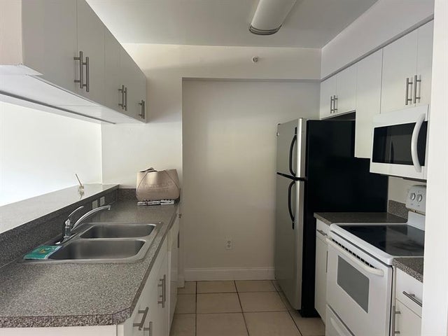 4 of 16 - 450 S Park Rd 5-104, Hollywood, FL