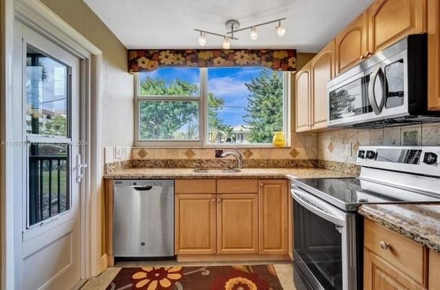 2 of 12 - 1238 Hillsboro Mile 103, Hillsboro Beach, FL