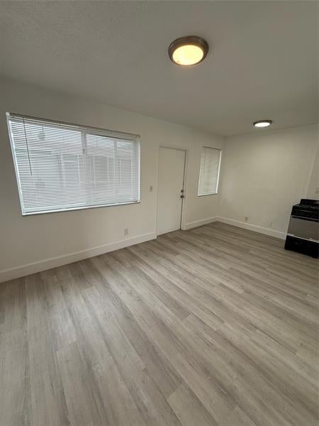 5 of 14 - 2213 Lincoln St 4, Hollywood, FL