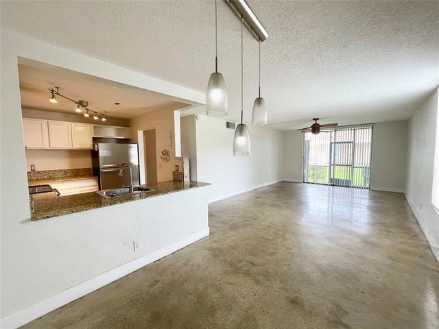 1 of 13 - 7175 Orange Dr 118h, Davie, FL