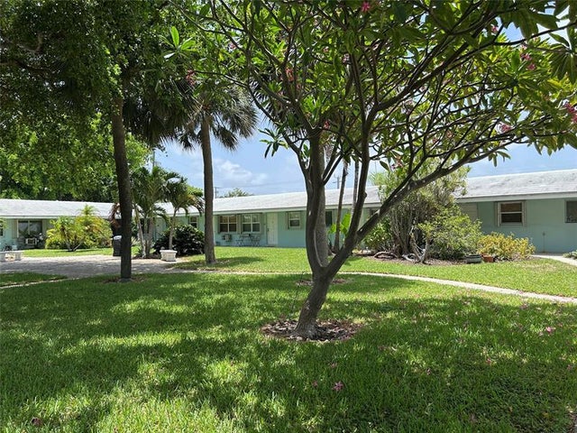 1 of 25 - 3801 Ne 22nd Ter 9, Lighthouse Point, FL