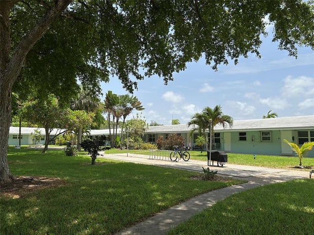 2 of 25 - 3801 Ne 22nd Ter 9, Lighthouse Point, FL