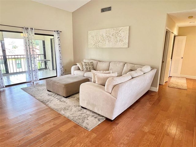 3 of 20 - 10725 Bahama Palm Way 201, Boynton Beach, FL