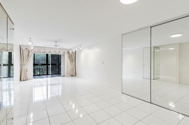 3 of 35 - 5900 Nw 44th St 414, Lauderhill, FL