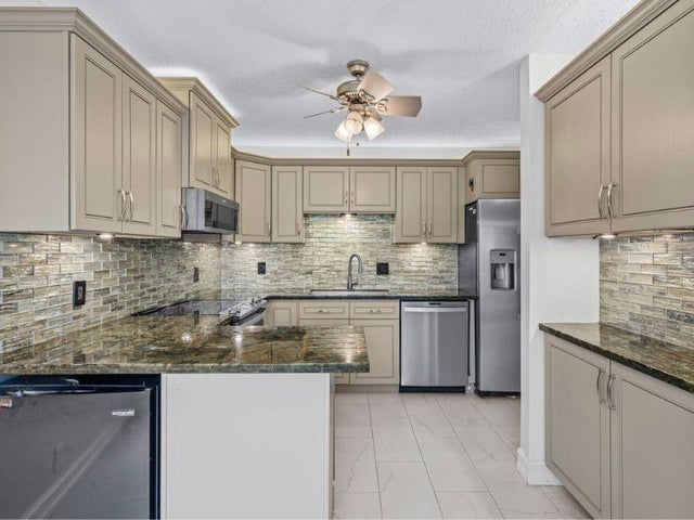 4 of 49 - 5270 Fountains Dr 102, Lake Worth, FL