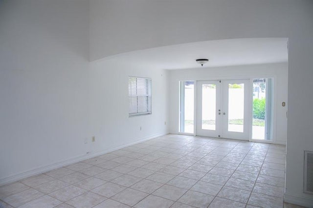 3 of 12 - 7171 Miller Dr 1, Miami, FL