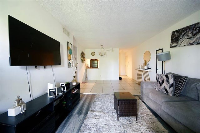 2 of 24 - 1900 N Congress Ave 407, West Palm Beach, FL