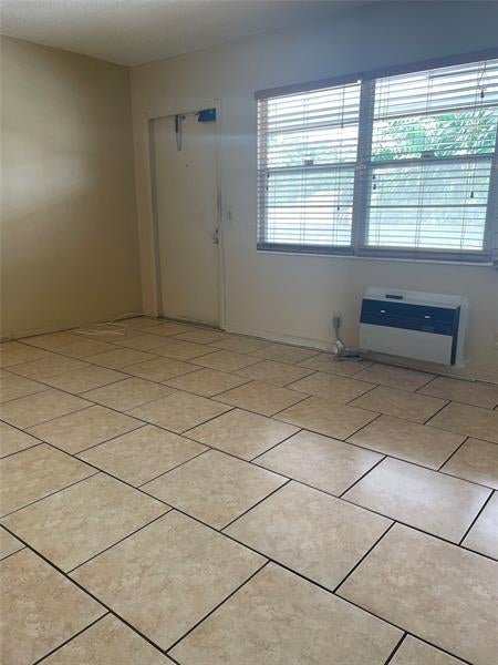 3 of 53 - 387 Tilford R 387, Deerfield Beach, FL