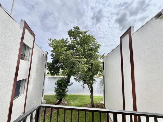 2 of 29 - 9691 N Belfort Cir 305, Fort Lauderdale, FL