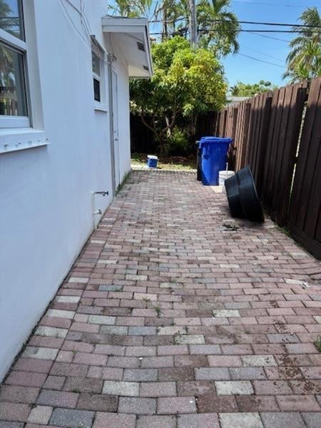 4 of 25 - 1637 Ne 5th St 2, Fort Lauderdale, FL