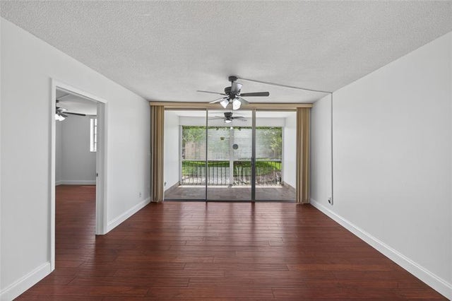 5 of 33 - 6070 Nw 64th Ave 212, Tamarac, FL