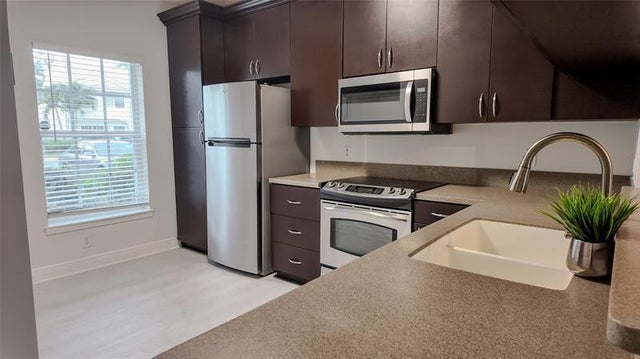 2 of 63 - 9967 Nw 56th Pl 9967, Coral Springs, FL