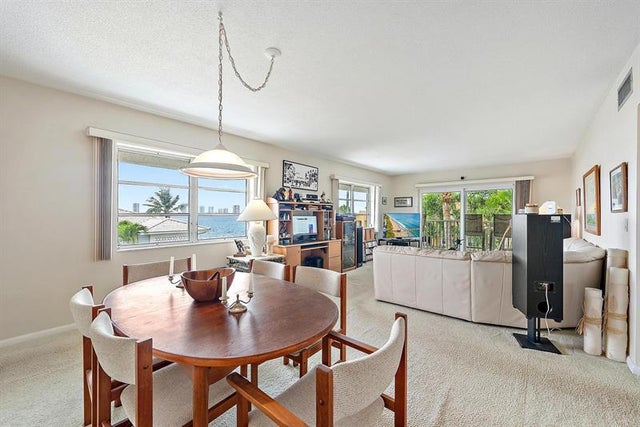 4 of 18 - 120 Lehane Ter 301, North Palm Beach, FL