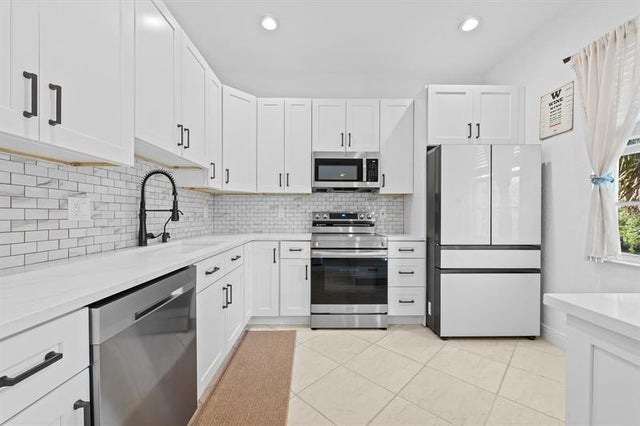 2 of 18 - 6951 Lakeside Circle N 216-2, Davie, FL