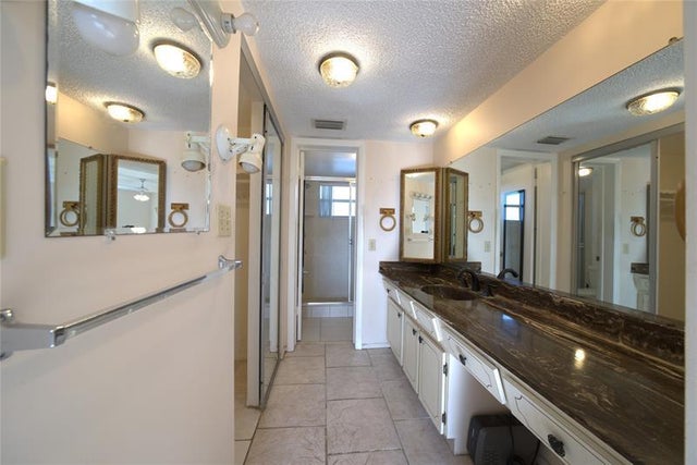 3 of 11 - 4270 Nw 40th St 206, Lauderdale Lakes, FL