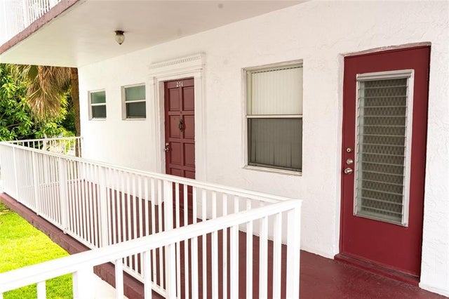 5 of 11 - 4270 Nw 40th St 206, Lauderdale Lakes, FL