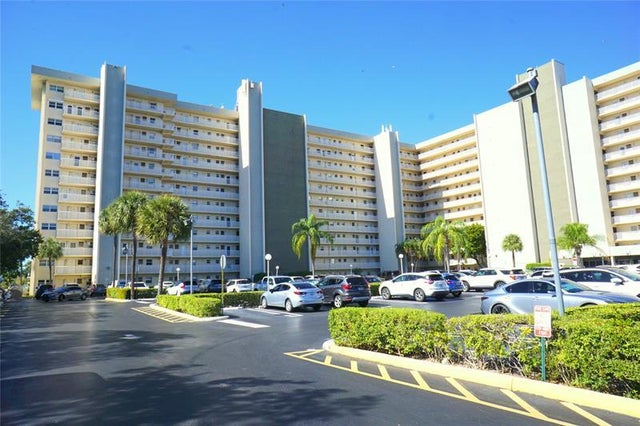 1 of 50 - 801 S Federal Hwy 1109, Pompano Beach, FL