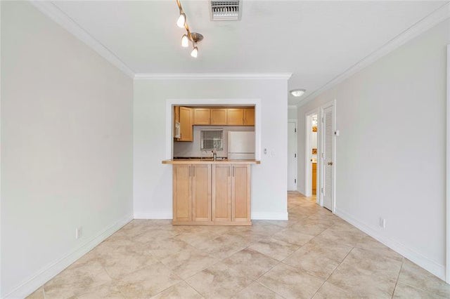 5 of 36 - 2201 Se 9th St 206, Pompano Beach, FL