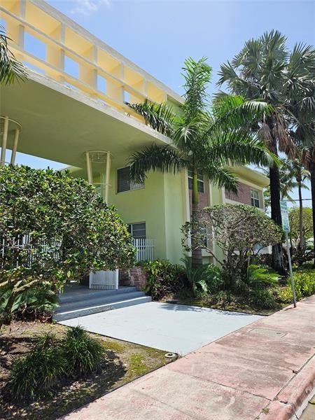 3 of 19 - 350 S Shore Dr 8, Miami Beach, FL