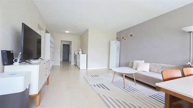 4 of 19 - 350 S Shore Dr 8, Miami Beach, FL